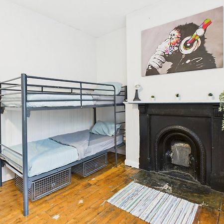Хостел Bunkhouse Кардифф Экстерьер фото